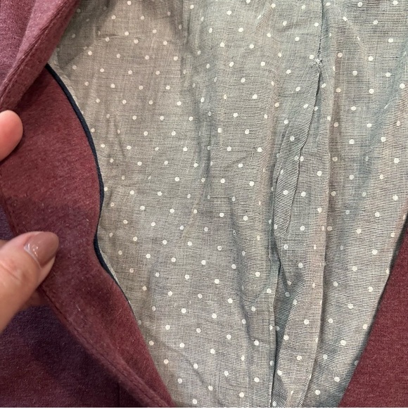 Cartonnier Women's Burgundy Blazer mauve 3/4 sleeve crop style size large - Picture 3 of 5